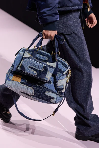 Look 8